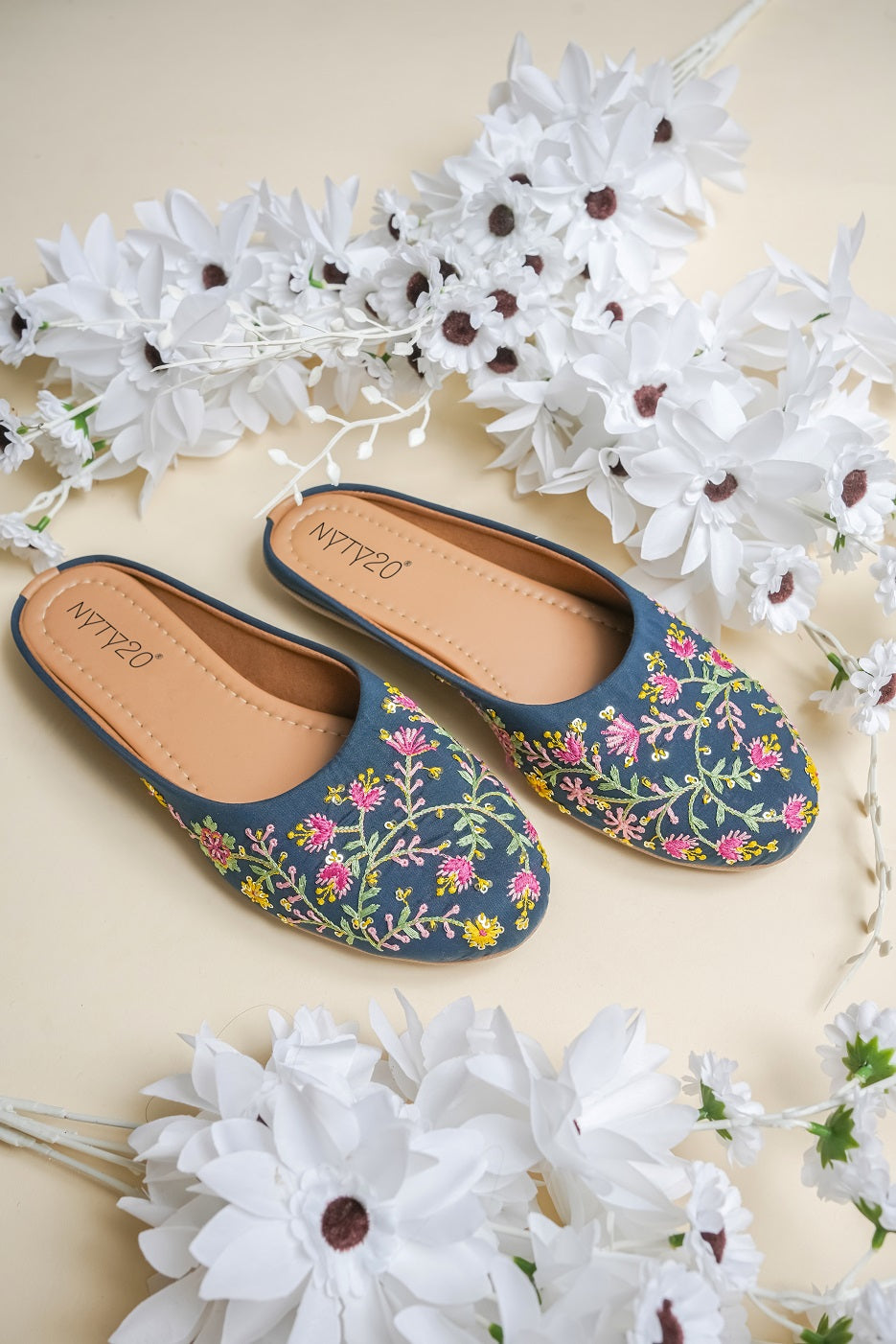 Blue design jutti