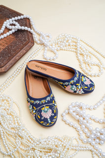 Blue jutti